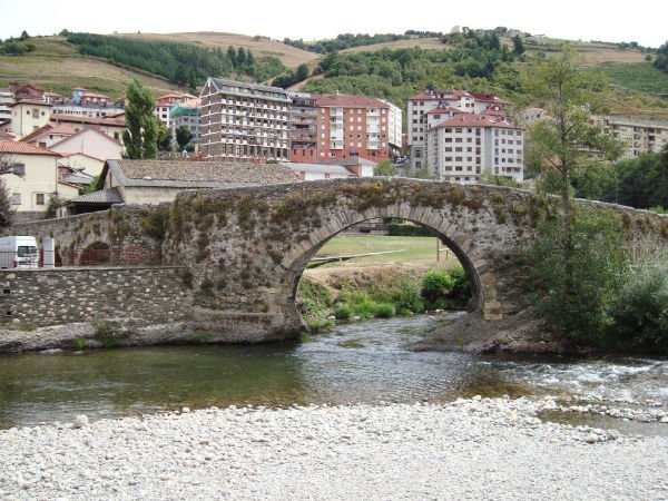Puente medieval cangas del narcea